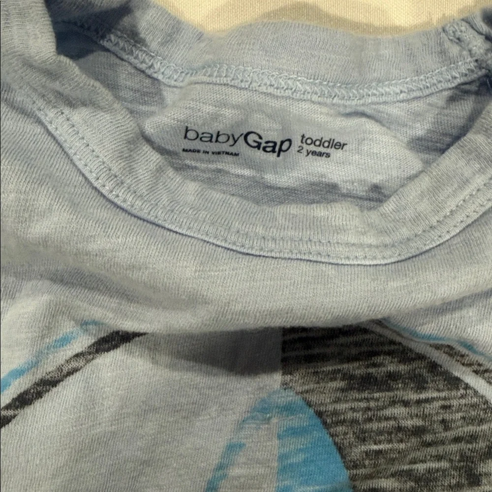 FOUR GAP T-Shirts. Size 2 years.